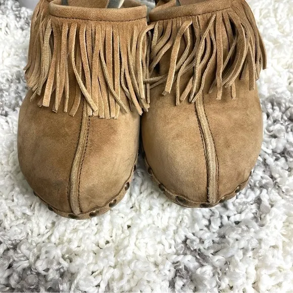 Fiorentini   Baker Fringe Leather Ding Clogs in Tan