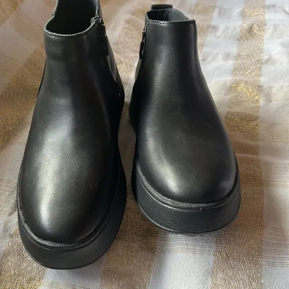 FITFLOP F-Mode leather platform zip ankle boot US7 EU38