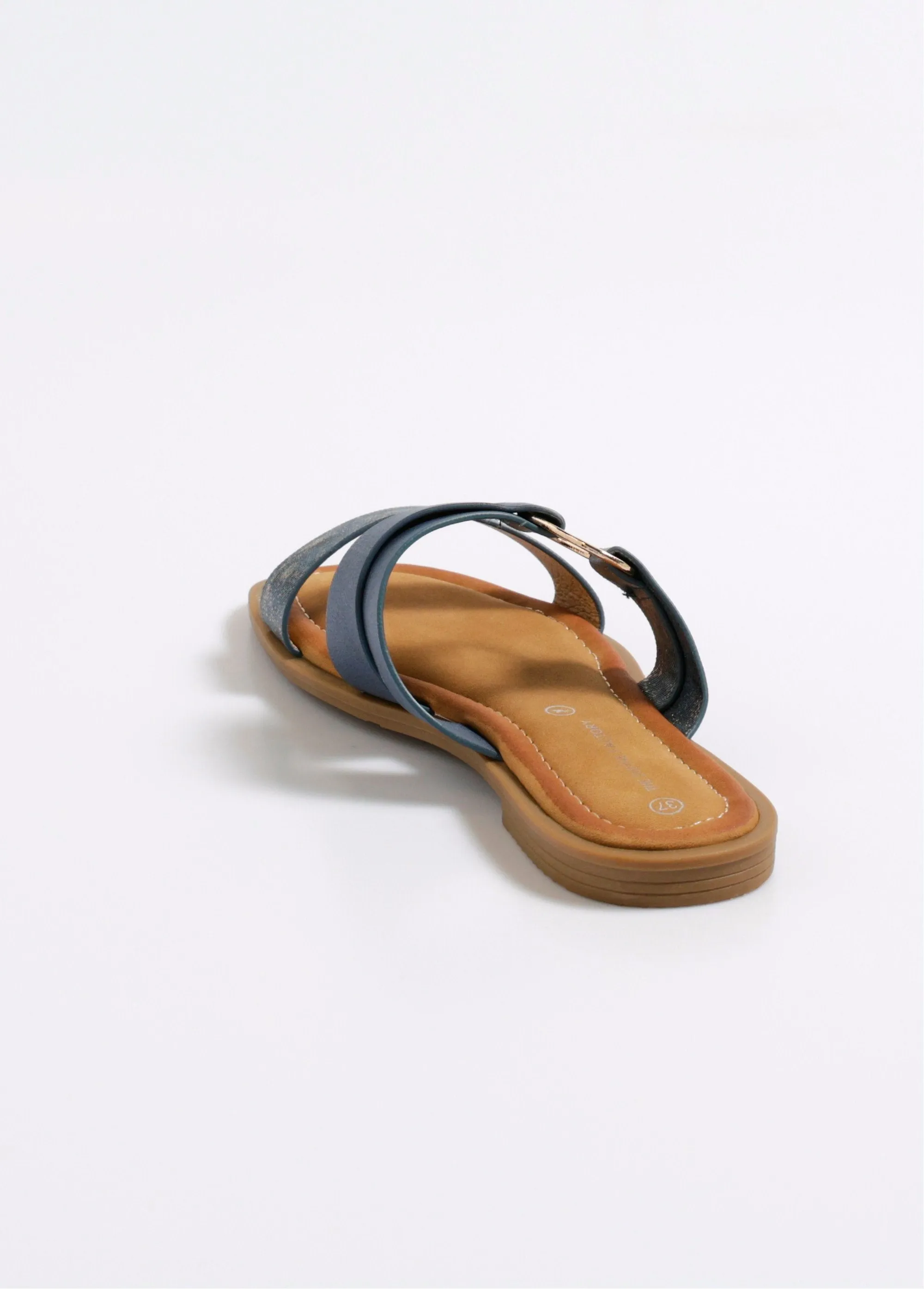 Flat mules with metallic straps