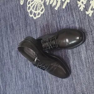 Florsheim Black Oxfords with Polished Leather and Rounded Toe