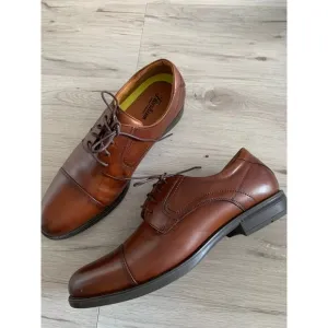 Florsheim Finance Cap Toe Oxfords Size 11