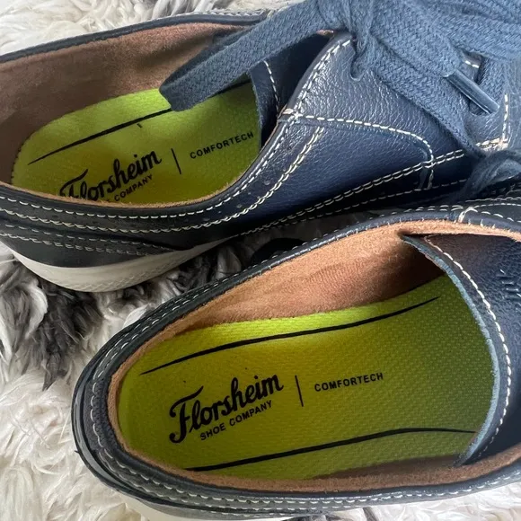 FLORSHEIM KIDS GREAT LAKES JR. WINGTIP OXFORD Size 5 NAVY