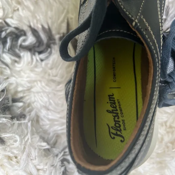 FLORSHEIM KIDS GREAT LAKES JR. WINGTIP OXFORD Size 5 NAVY
