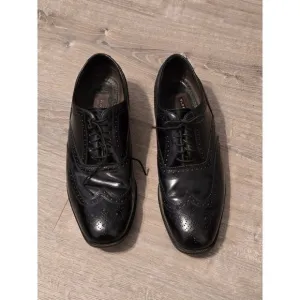 Florsheim Men's Black Oxfords Wingtip Dress‎ Shoes Size 10.5D