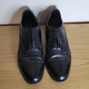 Florsheim Men's Imperial Black Wingtip Oxfords - Size (9) - VINTAGE