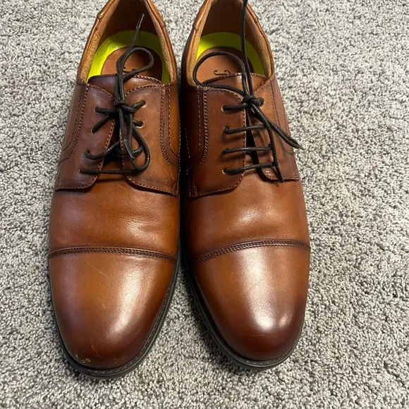 Florsheim Westside Tan Cap Toe Oxfords Sz. 10.5