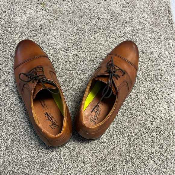 Florsheim Westside Tan Cap Toe Oxfords Sz. 10.5