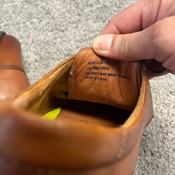 Florsheim Westside Tan Cap Toe Oxfords Sz. 10.5