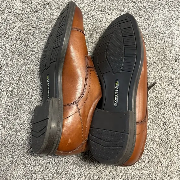 Florsheim Westside Tan Cap Toe Oxfords Sz. 10.5