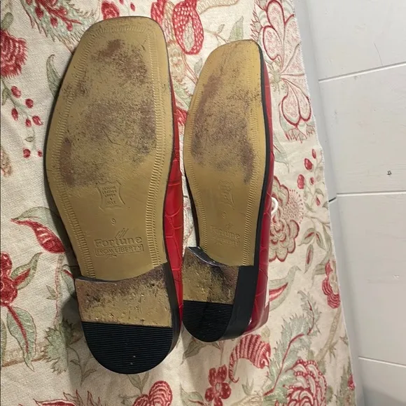 Fortune From Liberty Red and White Leather Square Toe Cowhide Lace Up Oxfords
