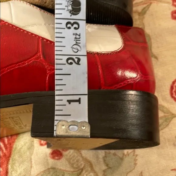Fortune From Liberty Red and White Leather Square Toe Cowhide Lace Up Oxfords