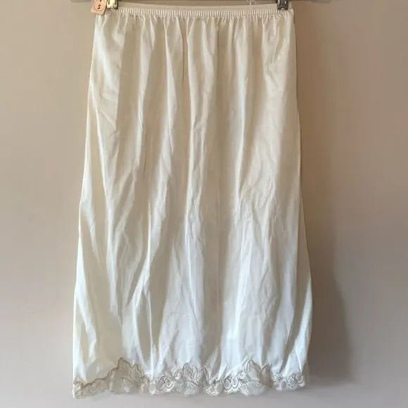 Fortune Vintage Deadstock 1960s Half Slip