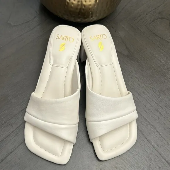 FRANCO SARTO Dreamy Slide Sandal In White