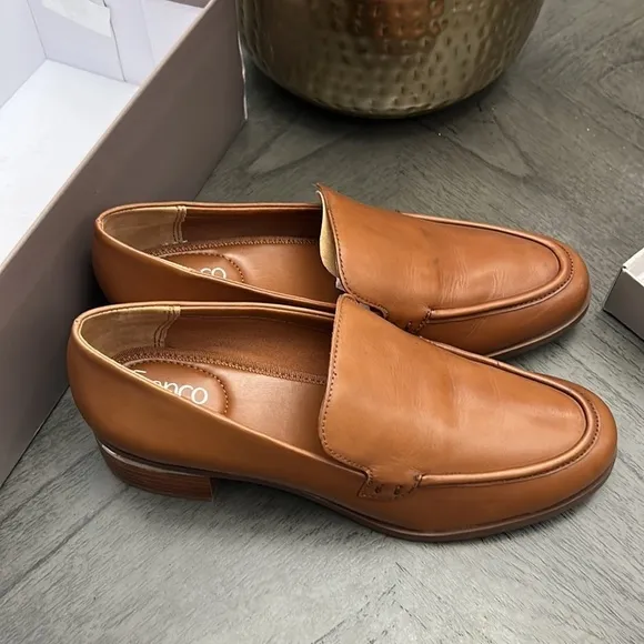 Franco Sarto Women's Newbocca Loafer (WIDE)