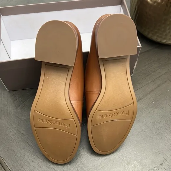 Franco Sarto Women's Newbocca Loafer (WIDE)
