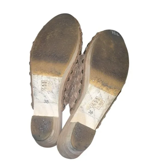 Free People Adelaide Woven Basketweave Leather‎ Platform Wooden Mules Clogs 38