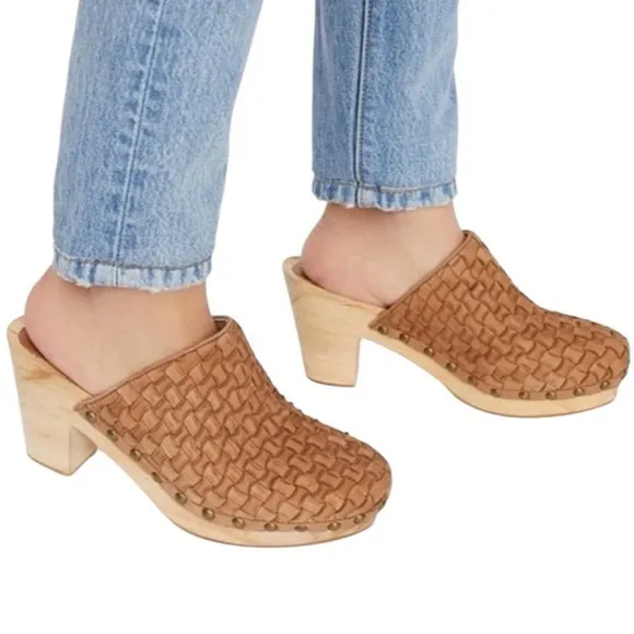 Free People Adelaide Woven Basketweave Leather‎ Platform Wooden Mules Clogs 38