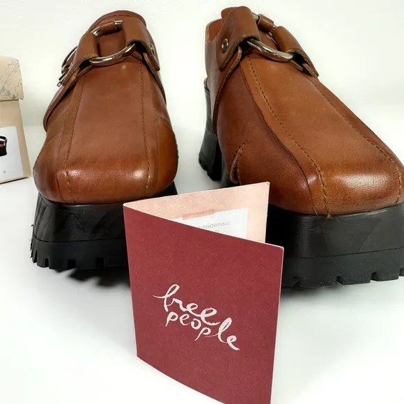 Free People Astoria Leather Clog in Saddle Tan size 9 New in Box