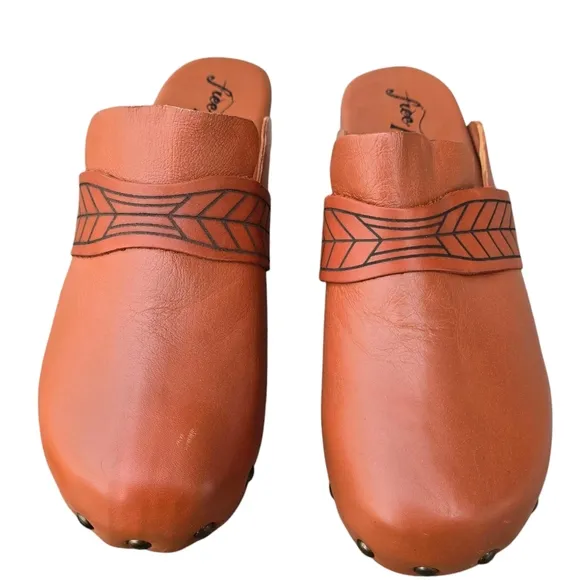 Free People Chloe Leather Clogs, EU 39