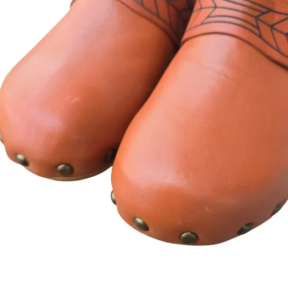 Free People Chloe Leather Clogs, EU 39