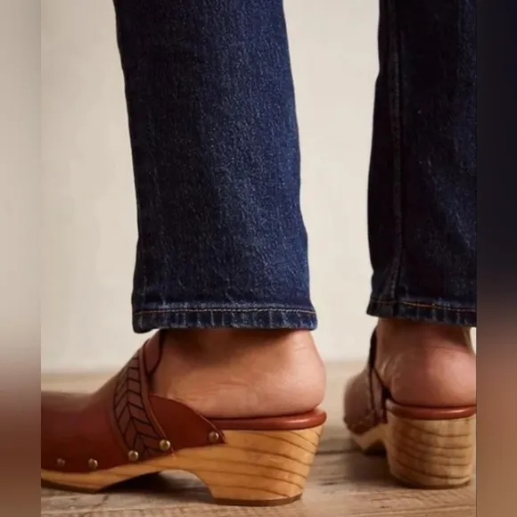 Free People Chloe Leather Clogs, EU 39