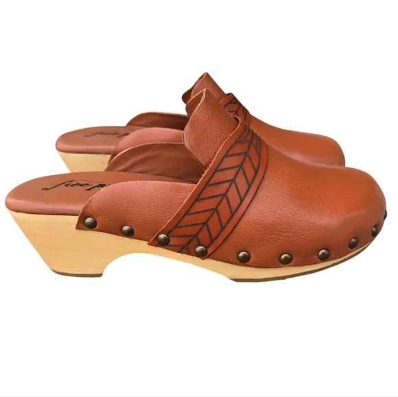 Free People Chloe Leather Clogs, EU 39