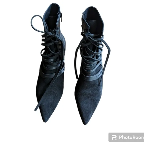 Free People Juliette kitten heel black booties sz EU 40