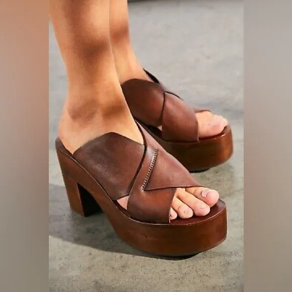 Free People Kora Platform Clogs Chunky Wooden Platform Leather upper