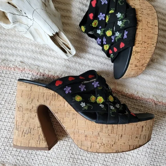 Free People Lisbon Embroidered Woven Suede Kork Platform Mule Nwot