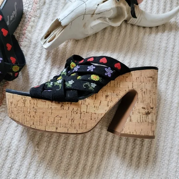 Free People Lisbon Embroidered Woven Suede Kork Platform Mule Nwot