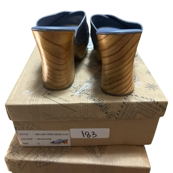 Free People Mallory Criss Cross Clogs Blue Women’s US 6 shoes