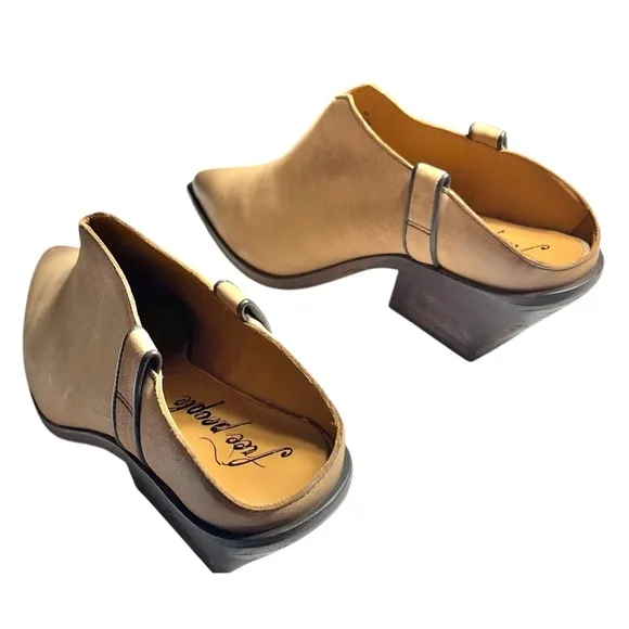 Free People Marfa Leather‎ Mules in Sand Dollar Size 41