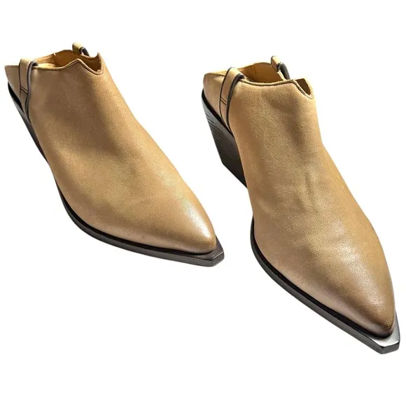 Free People Marfa Leather‎ Mules in Sand Dollar Size 41