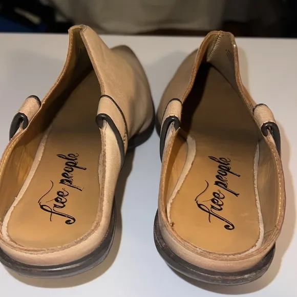 Free People Marfa Leather‎ Mules in Sand Dollar Size 41