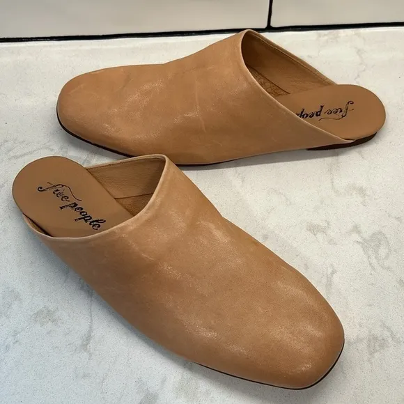 Free People Natural Reese Italian Leather Square Toe Mule Flats Beige EU 40/US 9