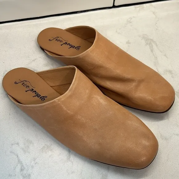Free People Natural Reese Italian Leather Square Toe Mule Flats Beige EU 40/US 9