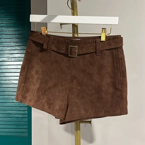 Free People NWT Jada Belted Faux Suede Shorts - 28