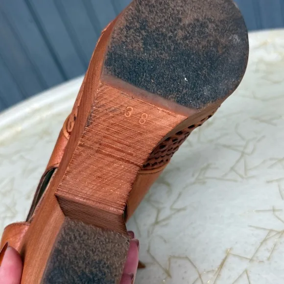 Free People Revolver Platform Clog Sandals – Cognac Leather – Size 38 / US 8