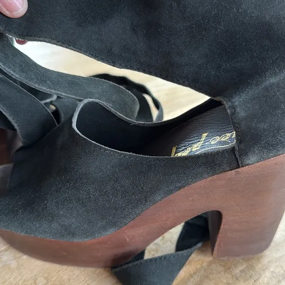 Free People Touch the Sky Clog In Dark Green Size 39