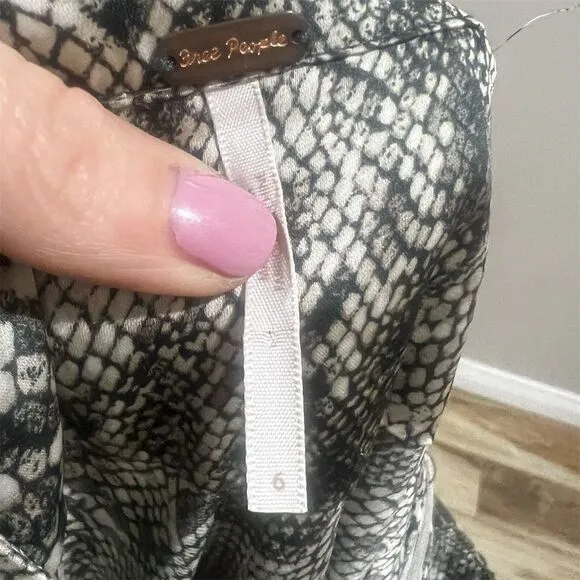 Free People Women's Midi Satin Slip Skirt Snake Skin Print Size 6 Gray
