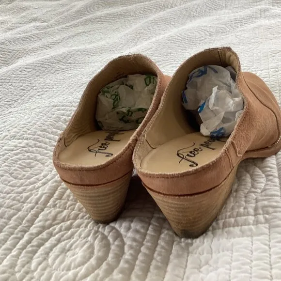 Free People Women's Size 37 New Frontier Western Mules in Camel Suede