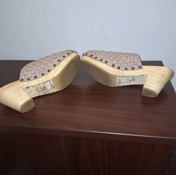 Free People woven mules in a ladies size EU 41 or US 9. Pre-loved