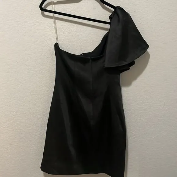 Free People x Fame and Partners Cara One-Shoulder Dress Black Ruffle, Size 6