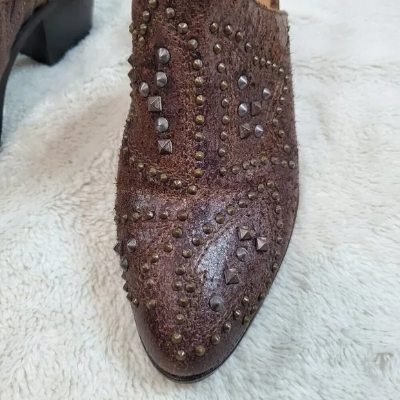 Frye and Co Chocolate Brown Distressed Leather Studded Heel Mules Clog Women 7.5