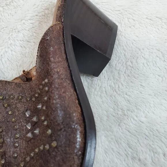 Frye and Co Chocolate Brown Distressed Leather Studded Heel Mules Clog Women 7.5