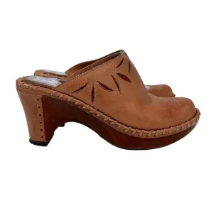 FRYE Boots Charlotte Flower Tan Leather Mules Clogs Women's Shoes Size 6