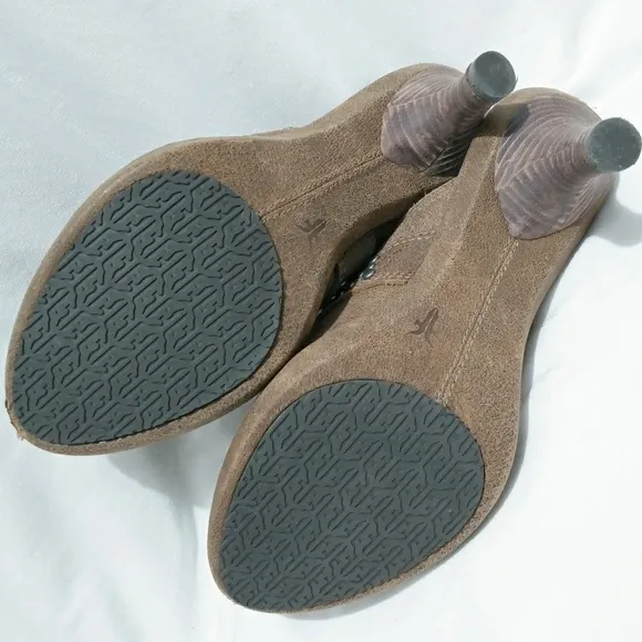 Frye boots leather clog with studs wooden heels western style: Box L01: