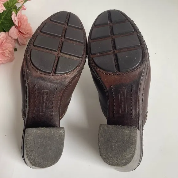 FRYE Candy Pickstitch Brown Leather Chunky Heel Mules Clogs