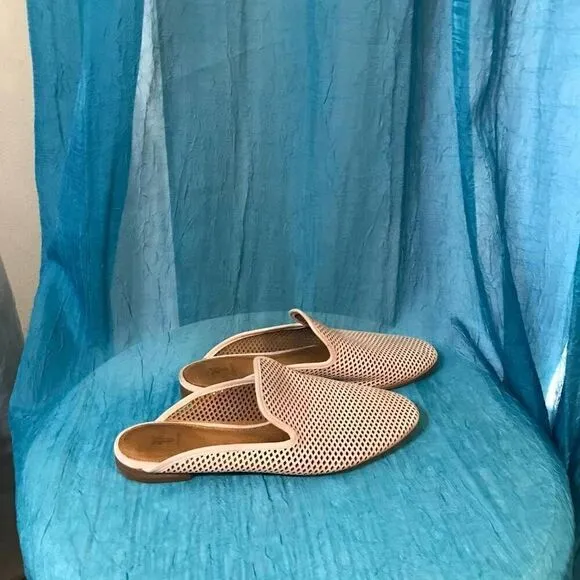 Frye Gwen Perforated Leather Flat Mules Size 7