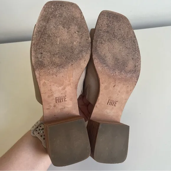 Frye Lucia Leather Mule Slide Sandals Mules in Taupe Tan size 7